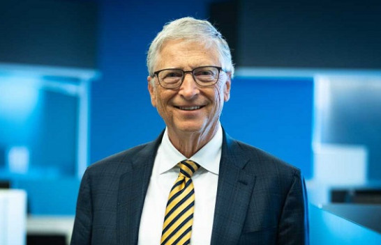 Bill Gates pohon: Telefonat inteligjentë së shpejti do të zëvendësohen nga diçka e tmerrshme