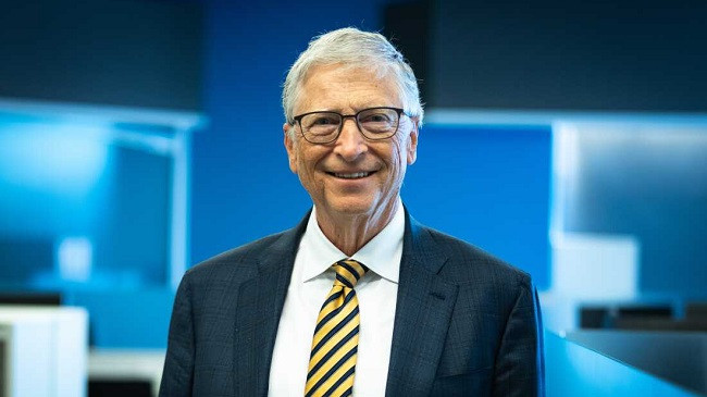 Bill Gates pohon: Telefonat inteligjentë së shpejti do të zëvendësohen nga diçka e tmerrshme