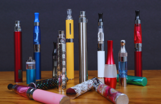 Ky shtet ndalon cigaret elektronike njëpërdorimëshe