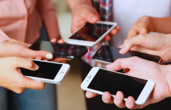 Ja çfarë mund të bëjë për trurin tuaj pushimi treditor nga telefoni juaj