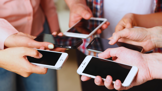 Ja çfarë mund të bëjë për trurin tuaj pushimi treditor nga telefoni juaj
