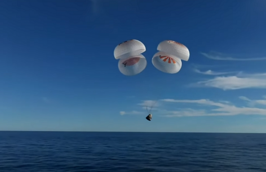 Udhëtimi hapësinor i katër astronautëve ka përfunduar: Ata më në fund janë kthyer në Tokë