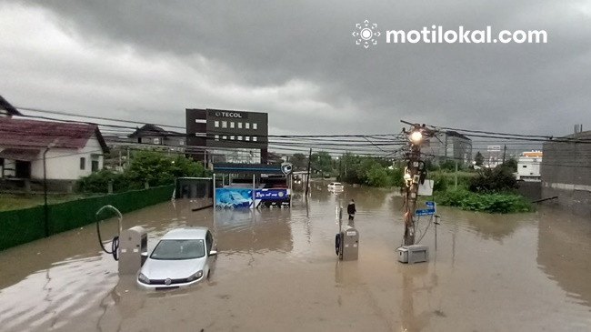 Paralajmërohen vërshime të shpejta në disa zona të Kosovës
