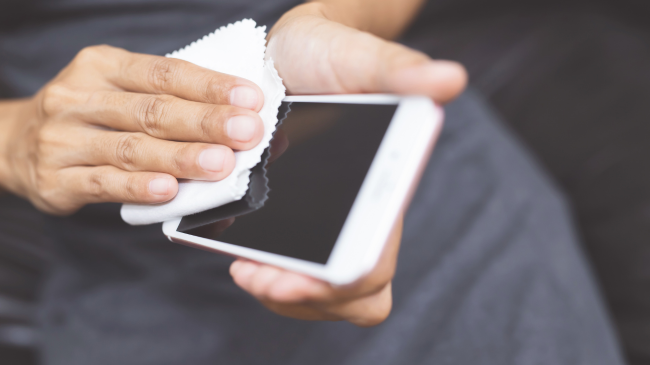 Mendoni se telefoni juaj nuk është aq i ndotur? E keni shumë gabim, por ja si mund ta zgjidhni këtë problem