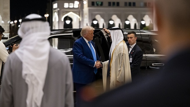 Marrëveshje me Trump me vlerë mbi 200 miliardë dollarë: Arabët duan të bëhen një fuqi globale në Inteligjencën Artificiale
