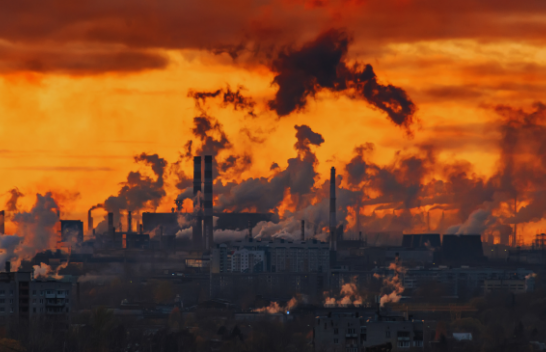 Raporti: Emetimet globale të CO2 arritën nivele rekord vitin e kaluar
