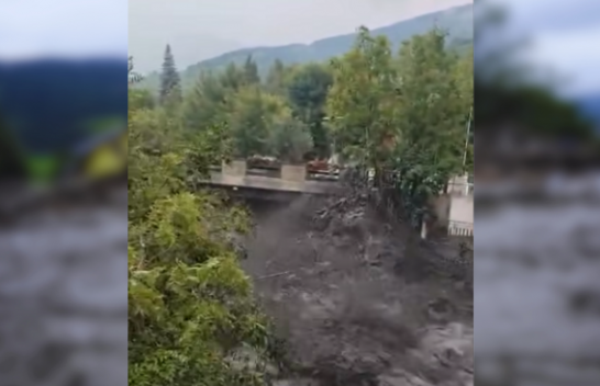 “Mos dilni nga shtëpitë!” Përmbytje të frikshme në veri të Italisë