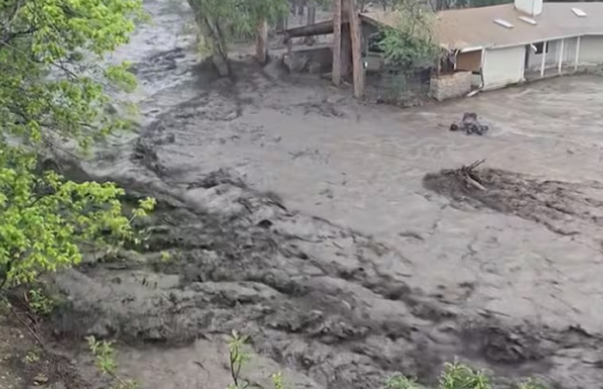 Pas Teksasit, moti ekstrem godet edhe Nju Meksikon, viktima dhe të zhdukur nga përmbytjet
