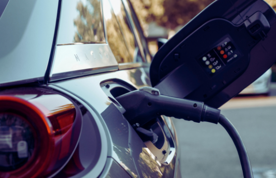 A mund të karikohen veturat elektrike me gjeneratorë?