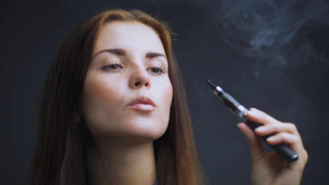 Efektet shqetësuese të cigareve elektronike gjatë shtatzënisë, edhe kur ato nuk përmbajnë nikotinë
