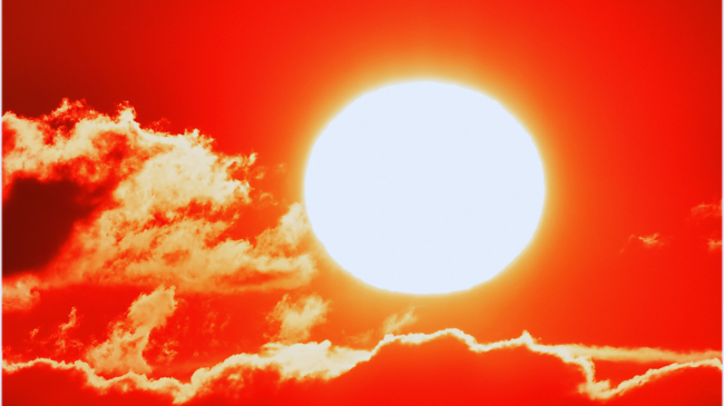 Temperaturat e larta dhe zjarret vazhdojnë në të gjithë Evropën Lindore