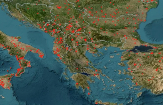 NASA publikon hartën alarmante: Çdo pikë e kuqe është një zjarr aktiv në Tokë