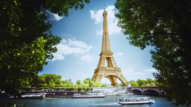 Kulla Eiffel bëhet më e madhe çdo verë – ja pse