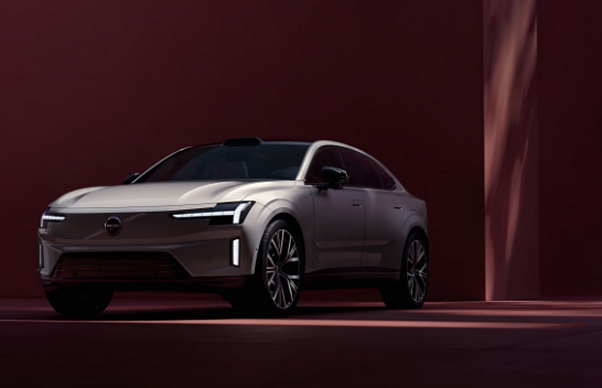 Volvo filloi prodhimin e modelit elektrik ES90 për tregun evropian