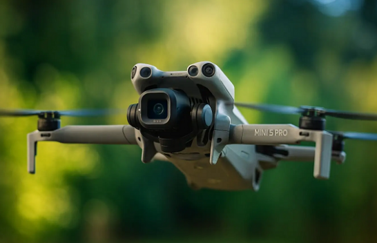 DJI prezanton dronin Mini Pro 5