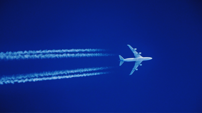 Emetimet e CO2 nga aeroplanët janë shumë më të larta se sa raportohen dhe një studim i ri zbulon shifra tronditëse