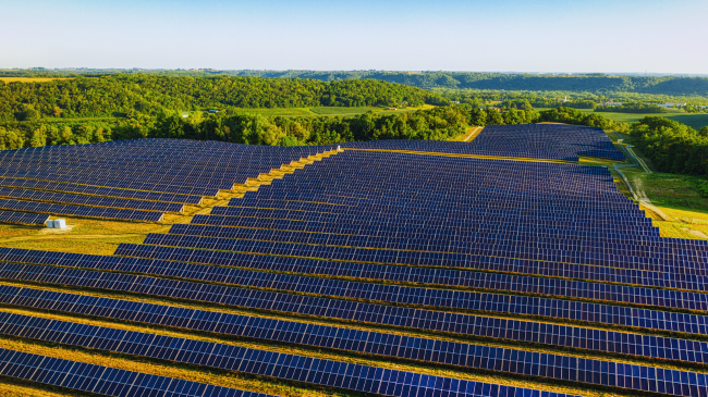 Australia do t'u ofrojë qytetarëve tre orë energji diellore falas në ditë