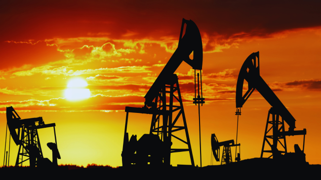 IEA: Kërkesa globale për naftë dhe gaz mund të rritet deri në vitin 2050