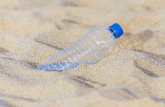 Mbetjet plastike janë një trashëgimi toksike dhe një dokument i rëndësishëm arkeologjik