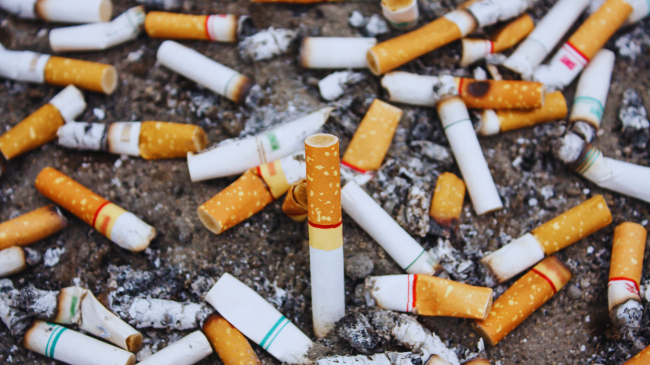 Konferenca globale për duhanin do të përpiqet të zgjidhë problemin e bishtave të cigareve