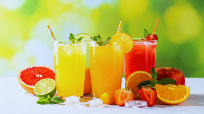 Shtatë pije që mund t'ju ndihmojnë të merrni më shumë vitaminë C çdo ditë