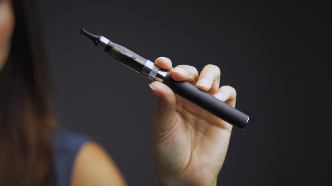 Cigaret elektronike tek fëmijët: Çfarë duhet të dinë prindërit
