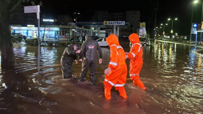 Vengu: Forca të shumta në terren për të menaxhuar vërshimet