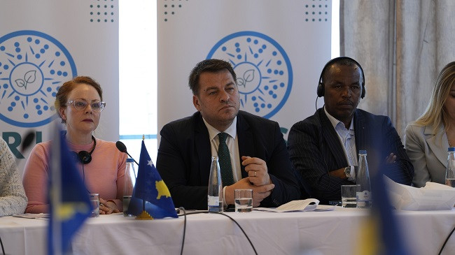 Ministri Muja merr pjesë në punëtorinë për modernizimin e sistemeve të ujitjes