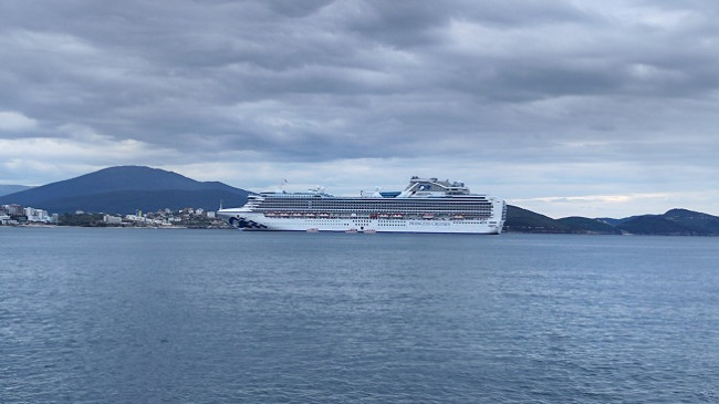 Anija turistike “Sapphire Princess” mbërrin në Sarandë me mijëra vizitorë