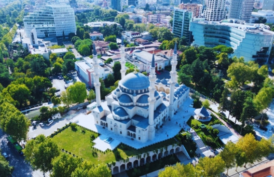 Parashikimi i motit për ditën e Kurban Bajramit