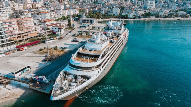 Shqipëria priti mbi një milion turistë të huaj gjatë majit