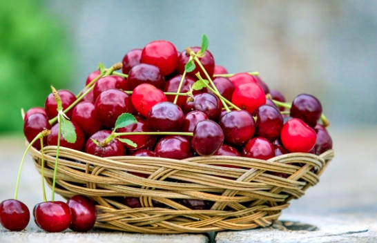 Është sezoni i qershive: Cilat janë përfitimet shëndetësore të këtij fruti veror