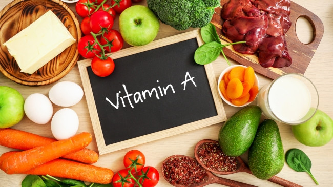 Vitamina A: thelbësore për shikimin dhe imunitetin, por duhet të përdoret me kujdes