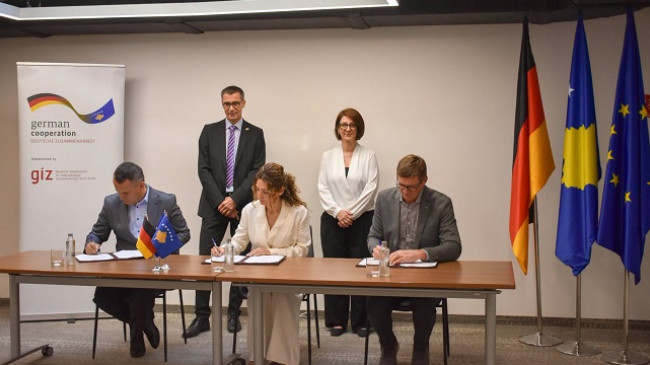 Nënshkruhet Marrëveshja e Implementimit për projektin "Kosovo Energy Project"
