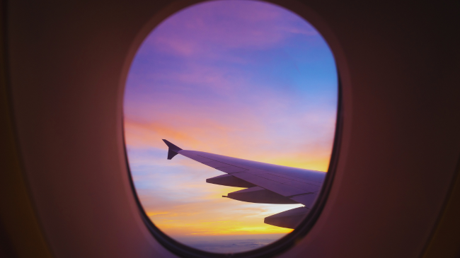 A e dini pse dritaret e aeroplanëve janë të rrumbullakëta ose ovale, jo katrore?